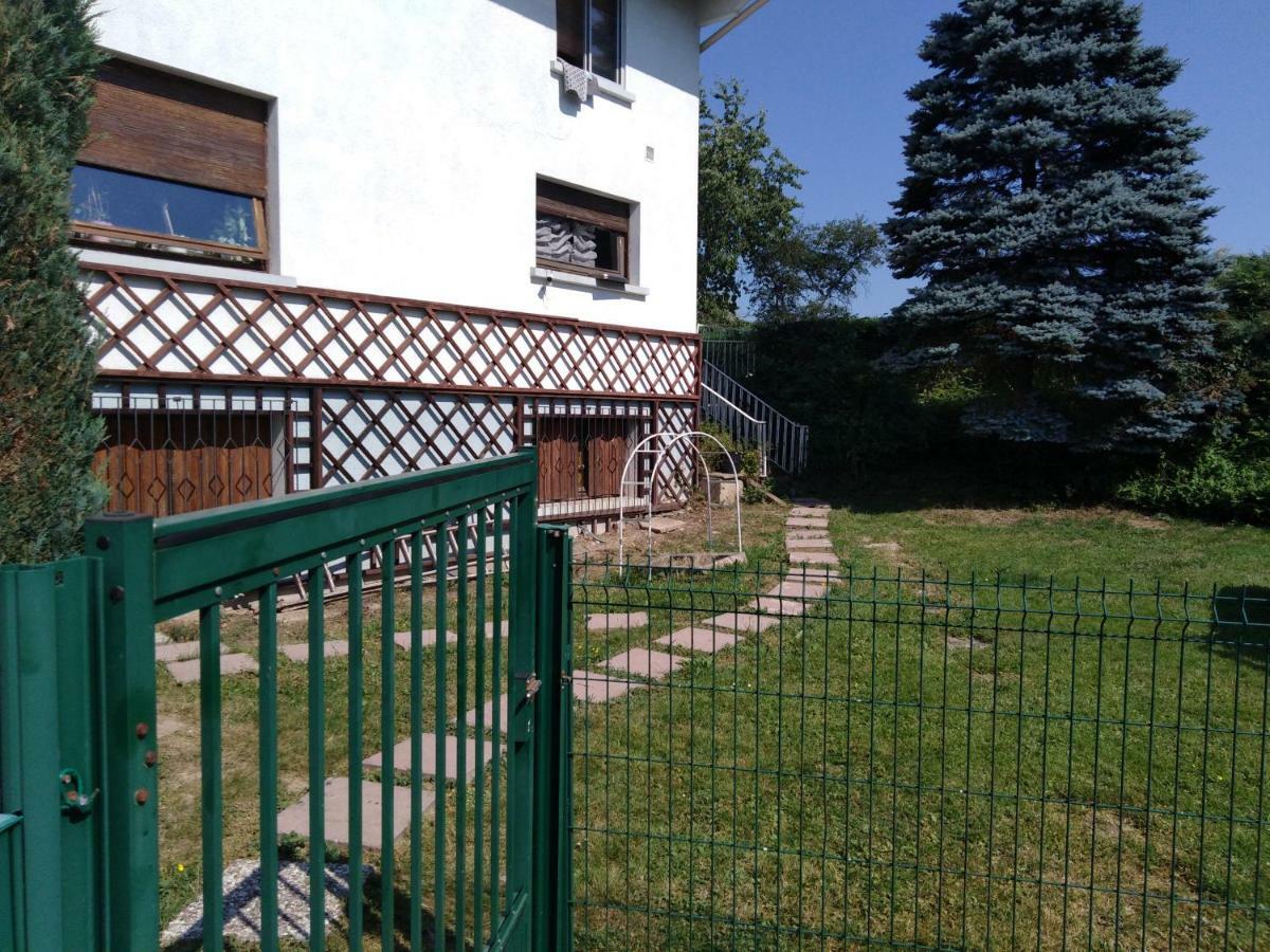 Le Domaine De Shania Casa rural *